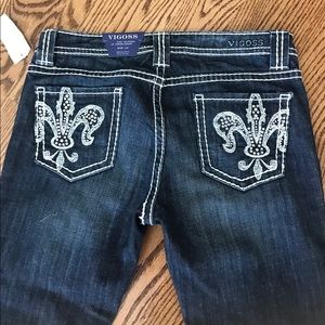 Vigoss Chelsea Skinny Jeans New with Tags! Size 29